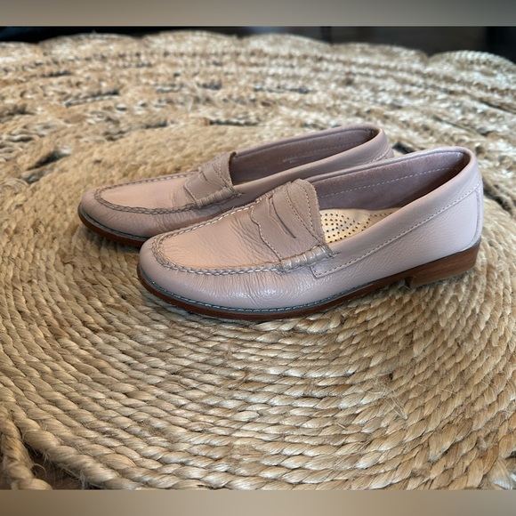 Weejuns G.H. Bass & Co. Whitney Penny Loafers Blush Pink (Size 6) - Picture 4 of 13